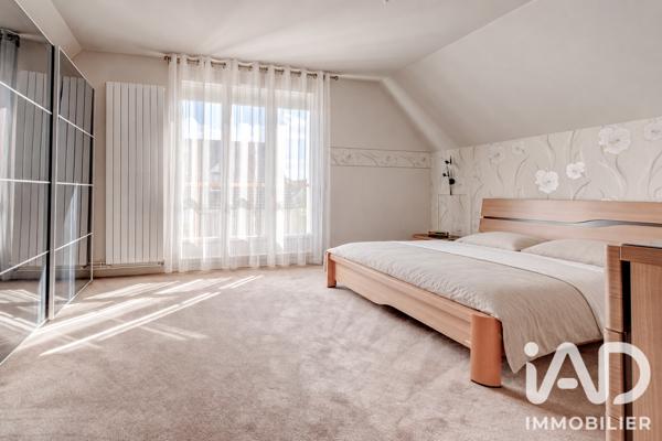 Maison à vendre 7 pièces 213 m² Gressy