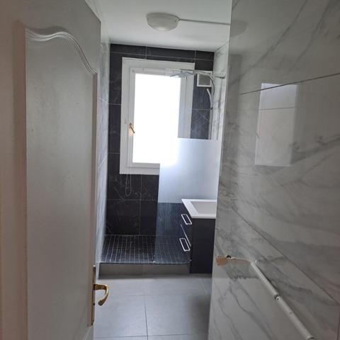 À Vendre  Appartement Traversant  de 73 m² EYBENS