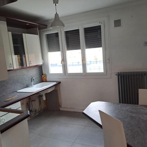 À Vendre  Appartement Traversant  de 73 m² EYBENS