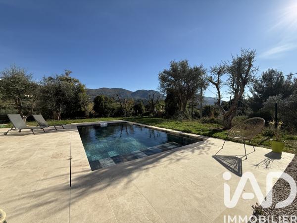 Maison à vendre 5 pièces 141 m² Saint-Martin-du-Var