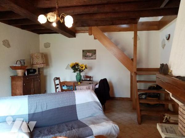 CHARMANTE MAISON DE CAMPAGNE