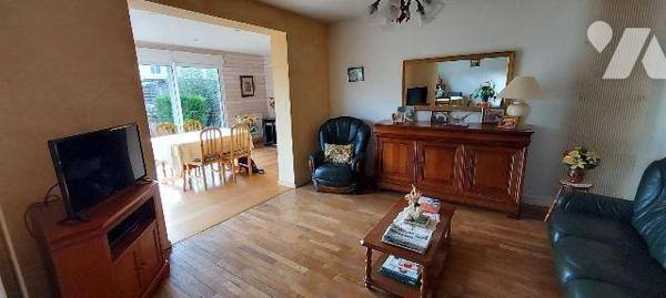 Maison à Vendre à Laval (53000) en Mayenne (53)

Cette maison dispose d'une surface habitable...