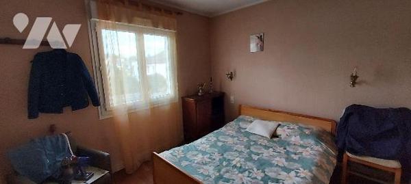 Maison à Vendre à Laval (53000) en Mayenne (53)

Cette maison dispose d'une surface habitable...