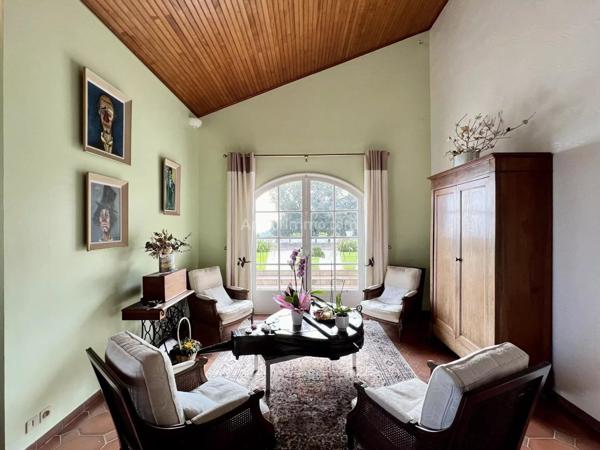 Vente Maison 12 pièces 381 m2 à San-Martino-Di-Lota