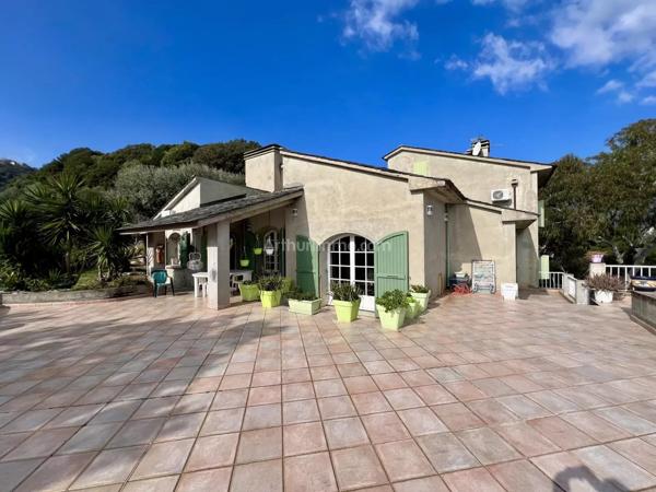 Vente Maison 12 pièces 381 m2 à San-Martino-Di-Lota