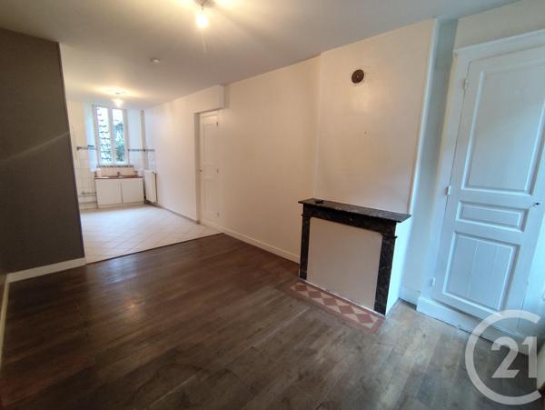 Maison à vendre  3 pièces - 68 m2 LA CHATRE - 36