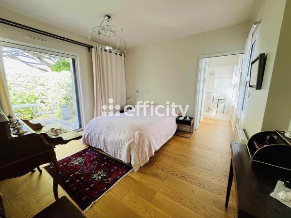 Maison
         7 pièces
        - 218 m² Bien prestige 1 191 500 € *