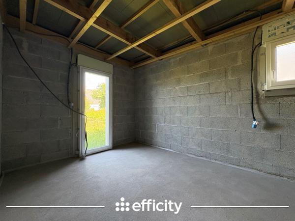 Maison
         5 pièces
        - 82 m² 302 000 € *