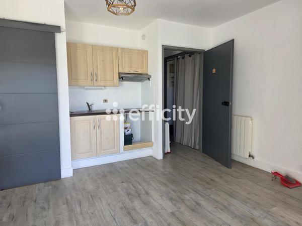 Appartement
         2 pièces
        - 36 m² 199 900 € *