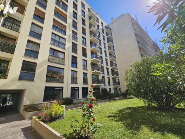 LOURMEL/JAVEL - Dernier étage vue Tour Eiffel, ascenseur, parking, cave