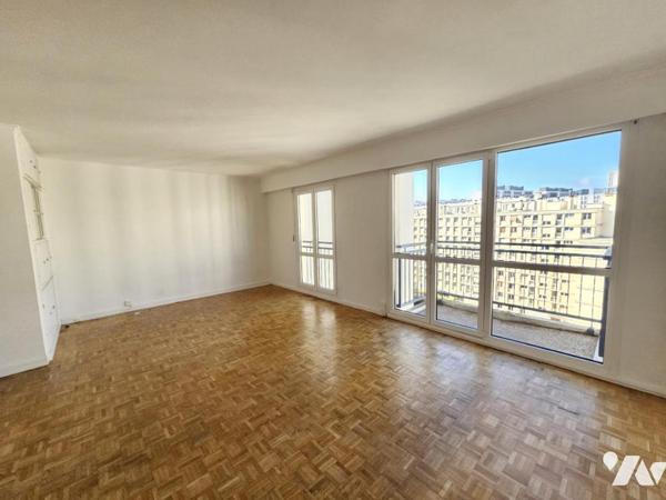 LOURMEL/JAVEL - Dernier étage vue Tour Eiffel, ascenseur, parking, cave