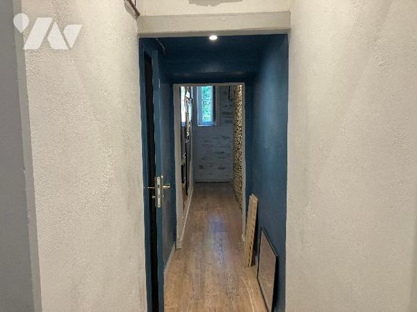 Appartement de caractère T4 rez-de-jardin dans une belle maison bourgeoise.