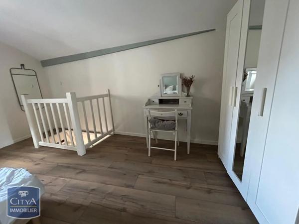 Appartement à louer 2 pièces 33.2m² Dijon (21000)