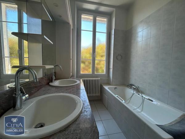 Maison à louer 5 pièces 158.17m²