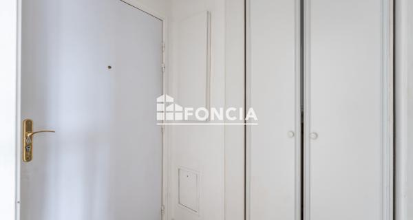 À vendre Studio 29 m² - Paris 75019