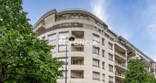 À vendre Studio 29 m² - Paris 75019