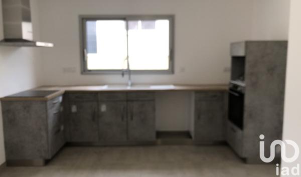 Maison traditionnelle 4 pièces de 91 m² à Saint-Benoît (86280)