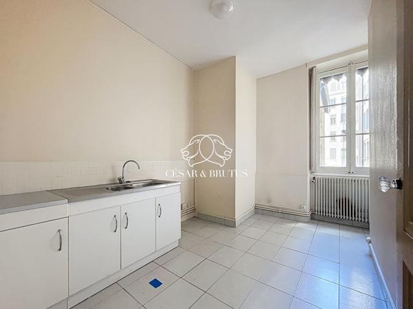 Lyon 6 Appartement T2 bis 81 m²