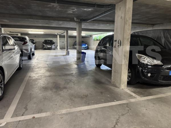  À vendre – F2 récent avec balcon et parking – Meaux quartier Dunant