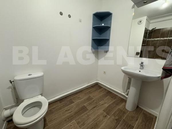  À vendre – F2 récent avec balcon et parking – Meaux quartier Dunant