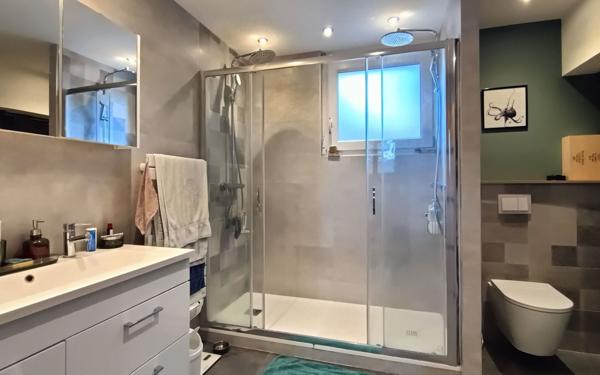 Maison à vendre    6 pièces • 148,86 m2 Rillieux-la-Pape