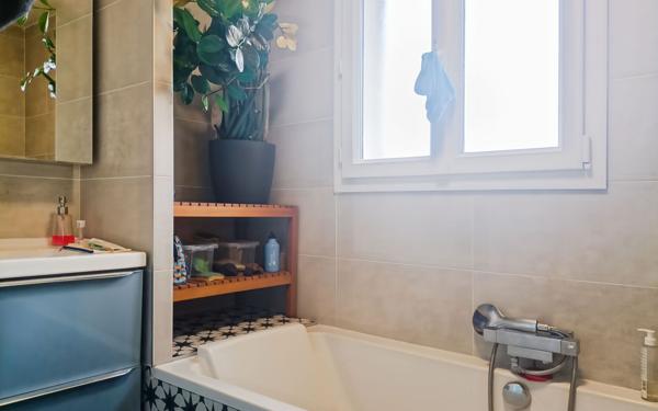 Maison à vendre    6 pièces • 148,86 m2 Rillieux-la-Pape