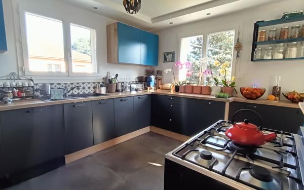 Maison à vendre    6 pièces • 148,86 m2 Rillieux-la-Pape