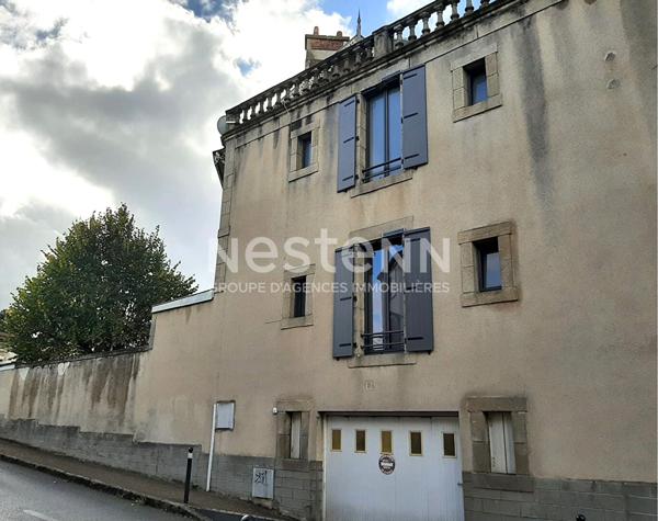 Maison spacieuse de 160m² habitable avec 4 chambres plein centre de Bressuire