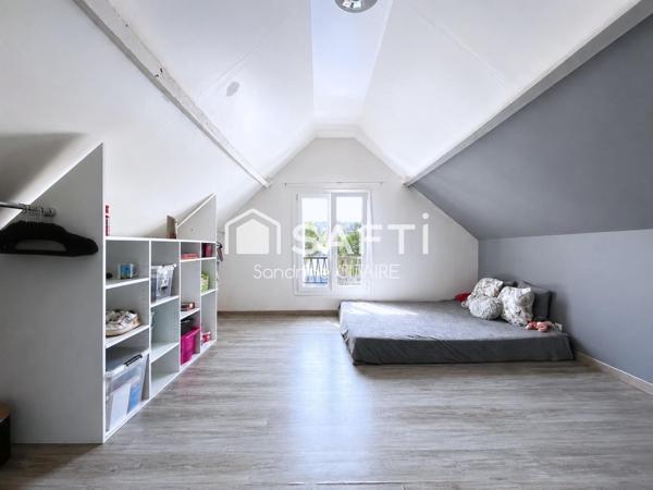 Maison avec garage vendue louée à Anet