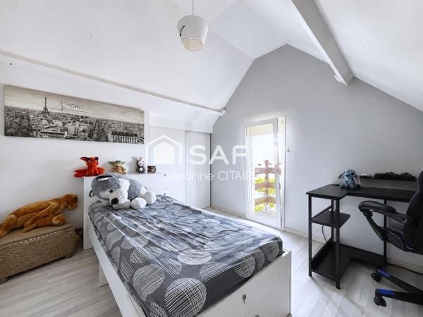 Maison avec garage vendue louée à Anet