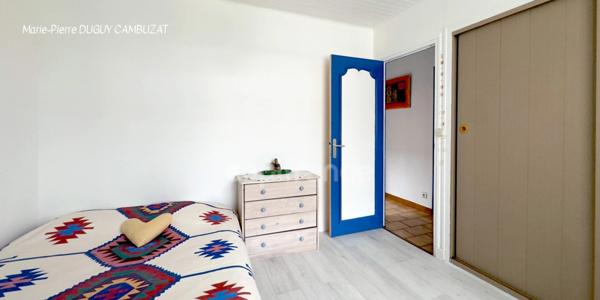 MAISON DE VILLE ET DÉPENDANCES – EN EXCLUSIVITÉ