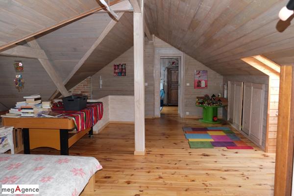 Maison à SAINT-CLEMENT, 19700 - 7 pièces 187m²