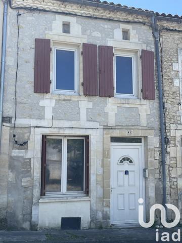 Maison à vendre 4 pièces 91 m² Baignes-Sainte-Radegonde