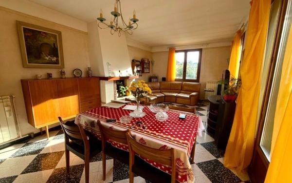 Maison à vendre    4 pièces •  Bouc-Bel-Air