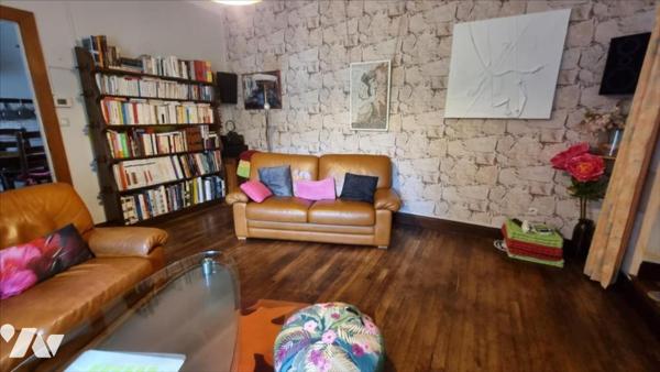 Maison en pierre individuelle