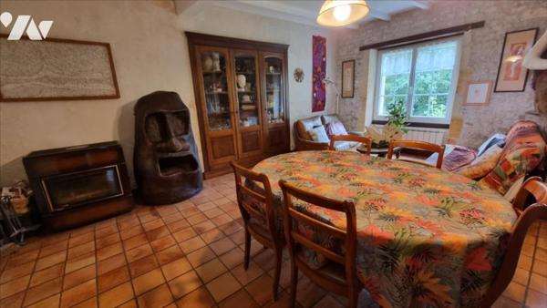 Maison en pierre individuelle