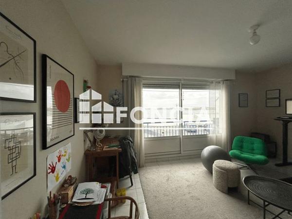 Location Appartement 3 pièces 57.45 m² - 5 PLACE DE LA NOURRIGUEL Larmor Plage 56260