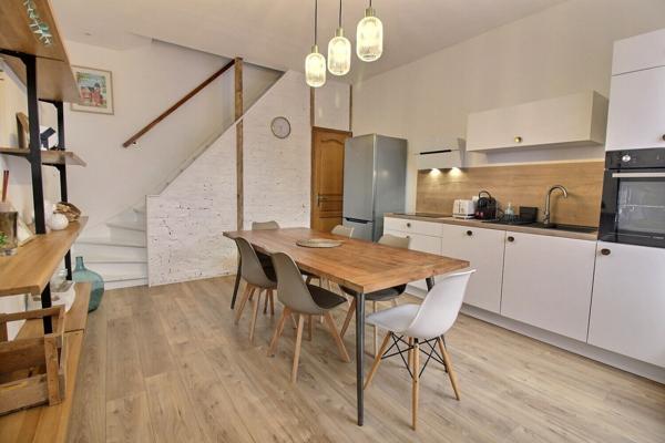 Maison Lambersart 4 pièces - proche commodités - un extérieur