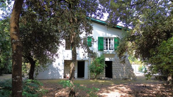 SOULAC à deux pas de l'océan, un charme rare à découvrir ! Soulac sur mer