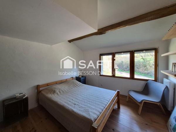 CHARMANTE MAISON EN PIERRE