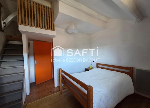 CHARMANTE MAISON EN PIERRE