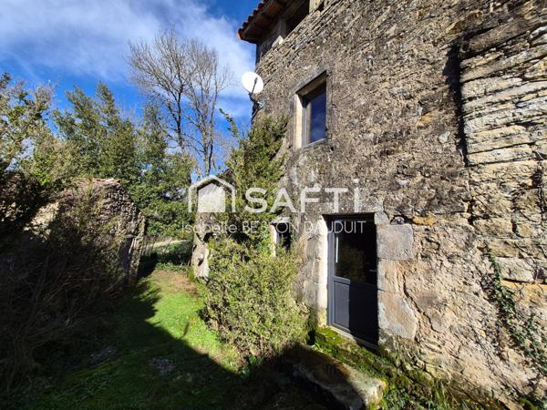 CHARMANTE MAISON EN PIERRE