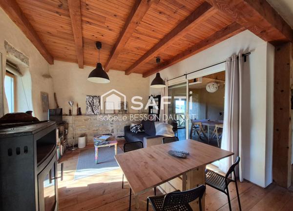 CHARMANTE MAISON EN PIERRE