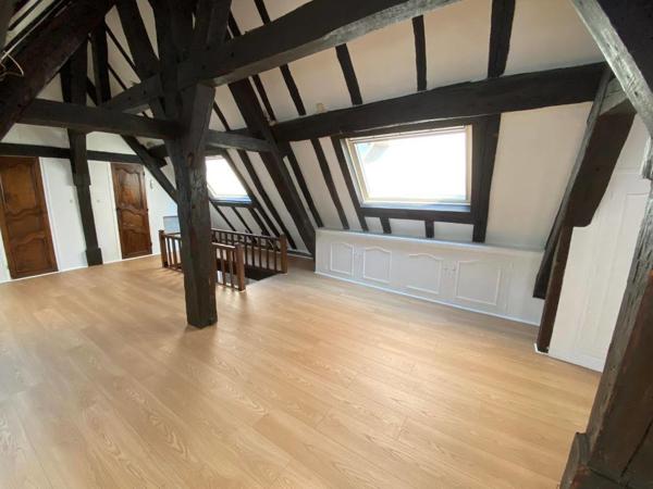 Paris (75004) Rare au cœur du Marais historique - duplex - au pied du métro Saint-Paul - dans l'ancien hôtel Séguier