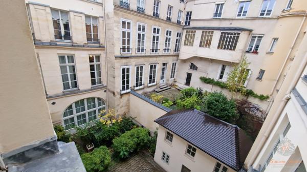 Paris (75004) Rare au cœur du Marais historique - duplex - au pied du métro Saint-Paul - dans l'ancien hôtel Séguier
