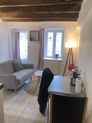 ANGERS/JUSTICES T2 NON MEUBLE DISPONIBLE DE SUITE