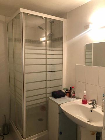 ANGERS/JUSTICES T2 NON MEUBLE DISPONIBLE DE SUITE