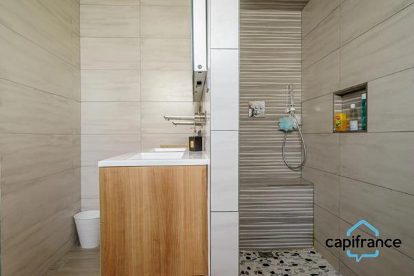 VILLA D'ARCHITECHTE - CHATEAU GOMBERT