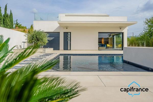 VILLA D'ARCHITECHTE - CHATEAU GOMBERT