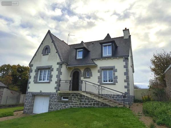 Maison à vendre à Pléneuf-Val-André dans les Côtes-d'Armor (22370), ref : 025/2614   
PLENEUF VAL ANDRE - Centre Bourg